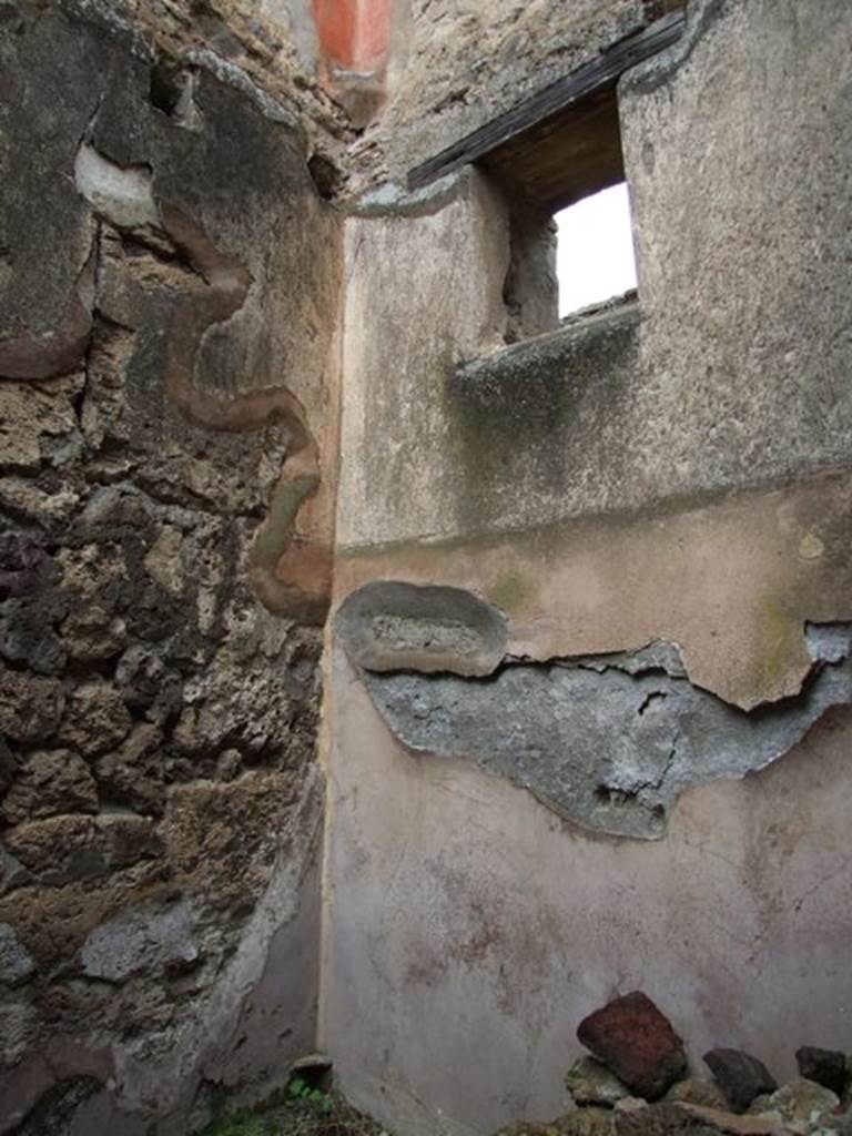 VII.10.9 Pompeii. March 2009. Cubiculum near north west corner. North wall with window onto Vicolo del Balcone Pensile.