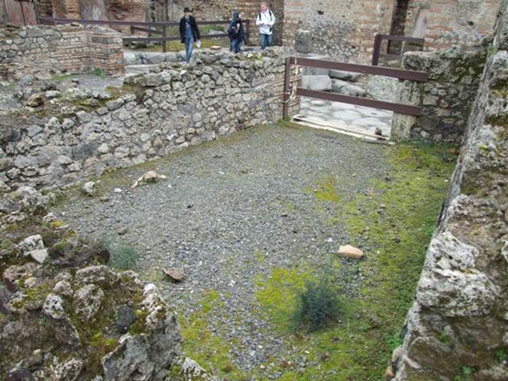 VII.10.12 Pompeii. March 2009. Looking east across the shop towards entrance. .