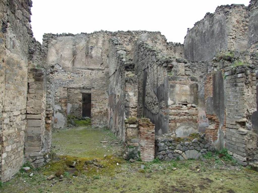 VII.11.14 Pompeii. March 2009. North side of Garden area “A”, looking through to Room 7, and Room 4.