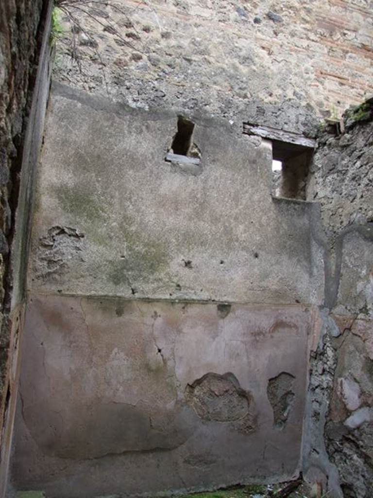 VII.11.14 Pompeii. March 2009. Room 10. Cubiculum. North wall and window onto Vicolo del Balcone Pensile.