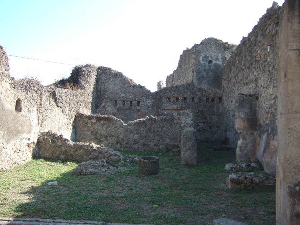 VII.12.11 Shop and dwelling/Bakery.
Casa del Forno.