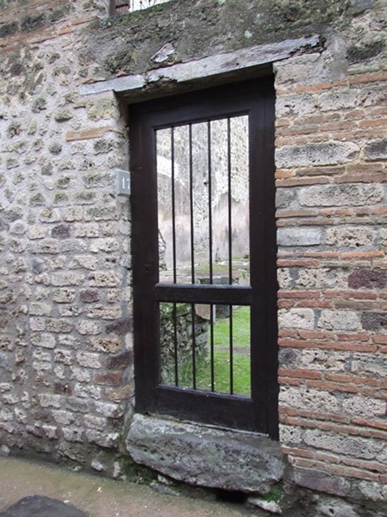 VII.12.17 Pompeii. December 2006. Entrance.