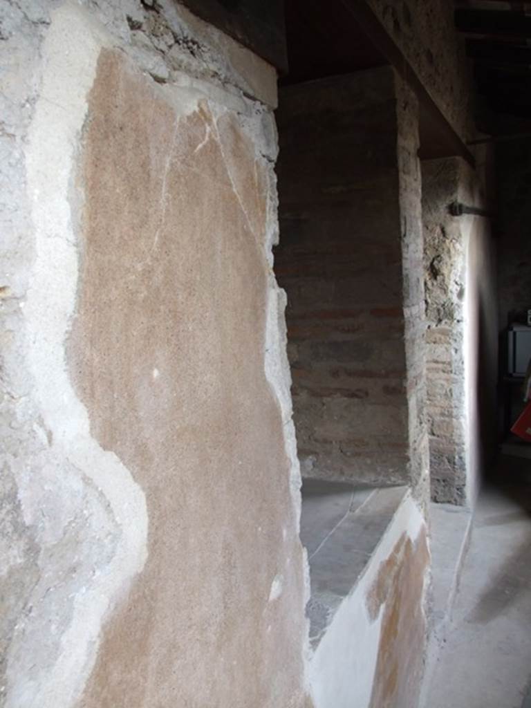 VII.12.20 Pompeii. March 2009. Window and door of Room 4.