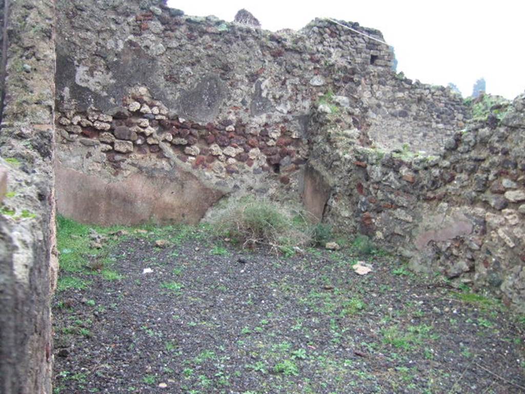 VII.13.8 Pompeii. December 2005. East wall and south east corner of Triclinium.
