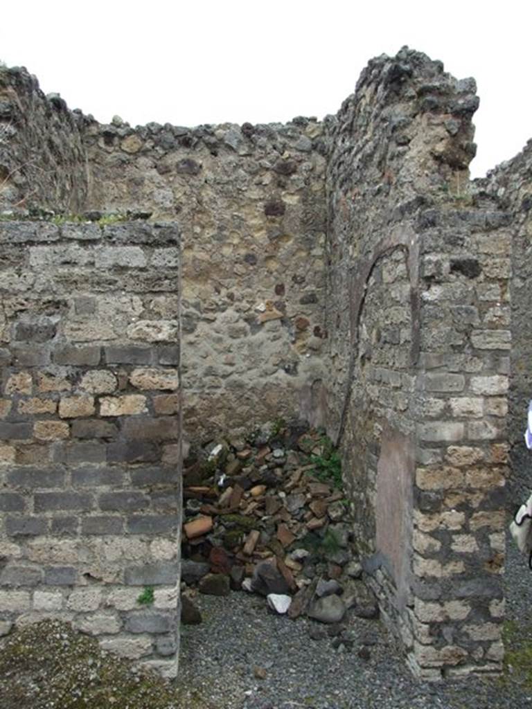 VII.14.5 Pompeii. March 2009. Doorway to Room 20.