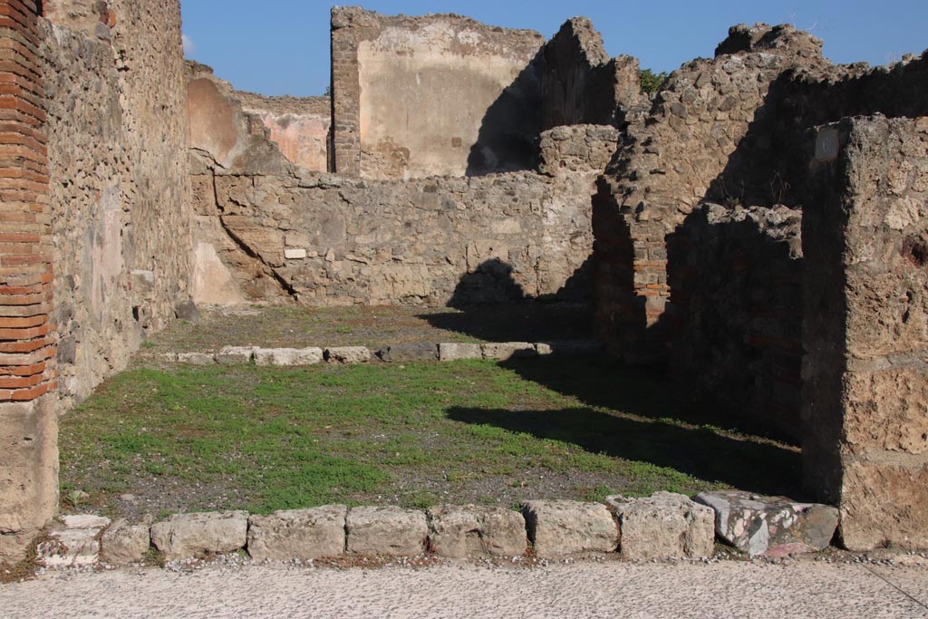 VII.14.6 Pompeii, October 2022. Looking north to entrance doorway. Photo courtesy of Klaus Heese.