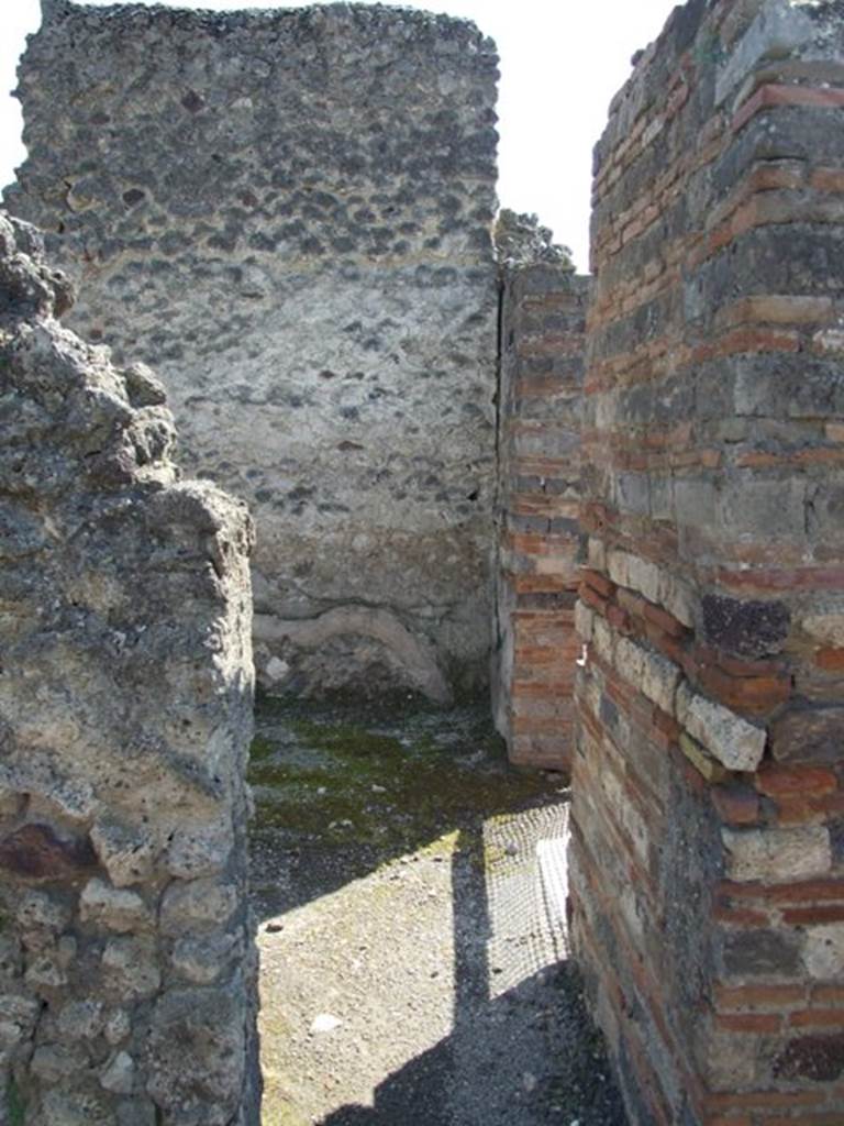 VII.14.9 Pompeii.  March 2009.  Looking south into room 17, through door in north wall, from room 15.