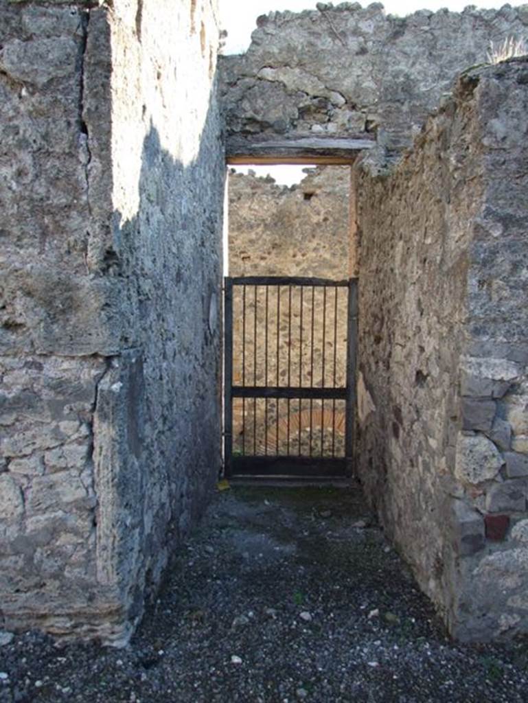 VII.15.1 Pompeii. December 2007. Entrance from inside atrium. Looking south.