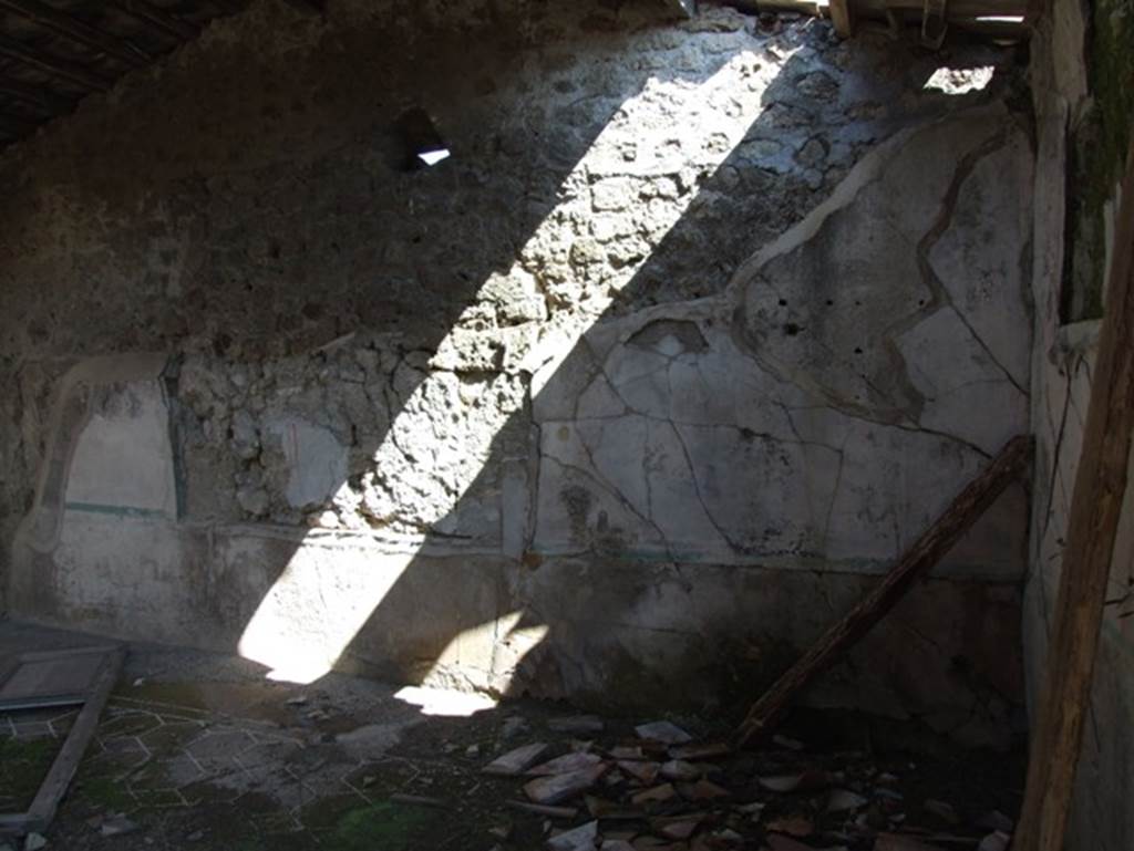 VII.15.2 Pompeii. March 2009. Apodyterium. East wall. Site of painting of the Punishment of Dirce of which only a fragment remains.