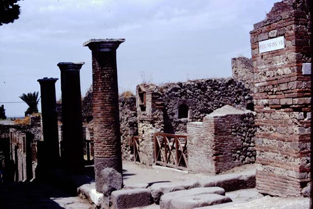 VII.16.7 Pompeii. 1972. Looking west on Via Marina. Photo by Stanley A. Jashemski.
Source: The Wilhelmina and Stanley A. Jashemski archive in the University of Maryland Library, Special Collections (See collection page) and made available under the Creative Commons Attribution-Non Commercial License v.4. See Licence and use details. J72f0229