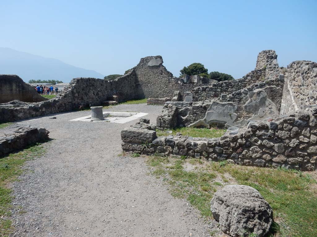VII.16.10 Pompeii. June 2019. Looking south-west across atrium from VII.16.11.
Photo courtesy of Buzz Ferebee.