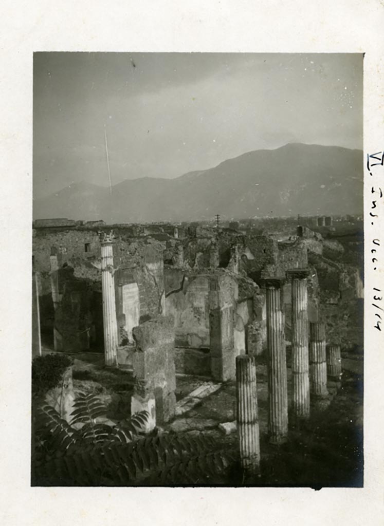 VII.16.13 Pompeii, but shown as VI.Ins.Occ, on photo. Pre-1937-39.
Looking south-east across peristyle towards tablinum.
Photo courtesy of American Academy in Rome, Photographic Archive. Warsher collection no. 445.