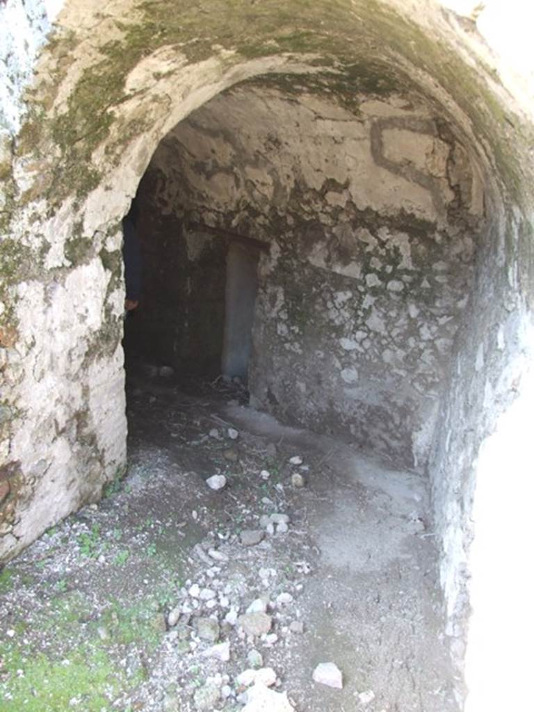 VII.16.13 Pompeii. March 2009. Corridor 40, to lower level.
