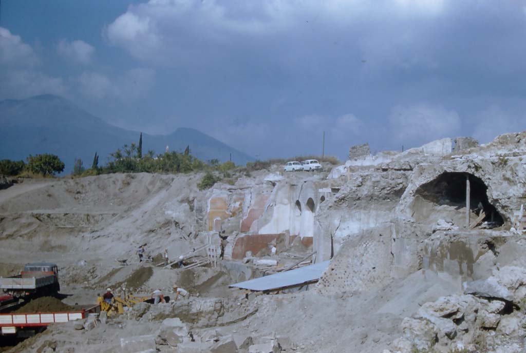 VII.16.17-22 Pompeii. November 1961. Looking north during excavations of Insula Occidentalis. Photo courtesy of Rick Bauer.