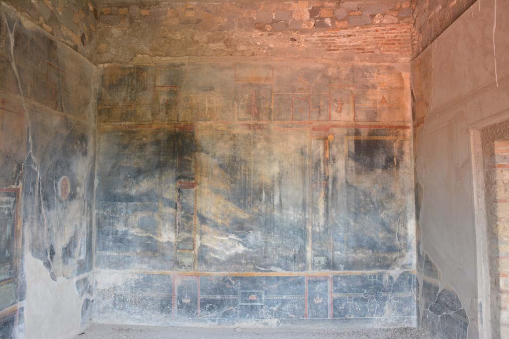 VII.16.22 Pompeii. October 2018. East wall of room in north-west corner of first level floor below ground.
Foto Annette Haug, ERC Grant 681269 DÉCOR.