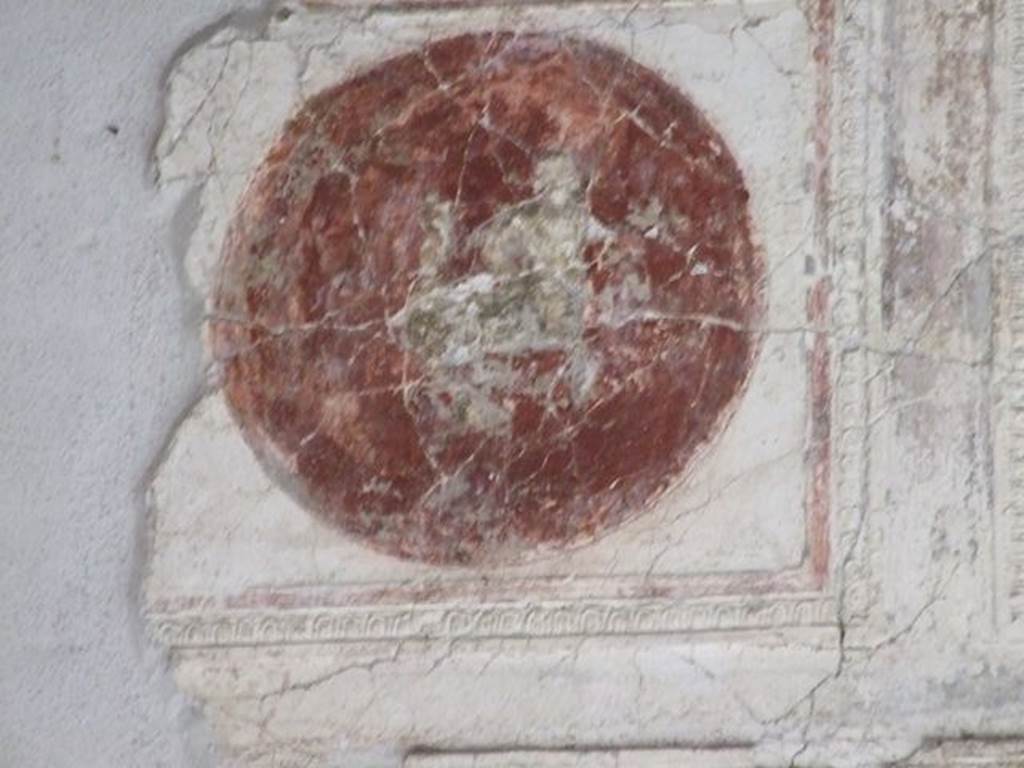 VII.16.a Pompeii. December 2006. Room 1, plasterwork and painting on west side of north wall.