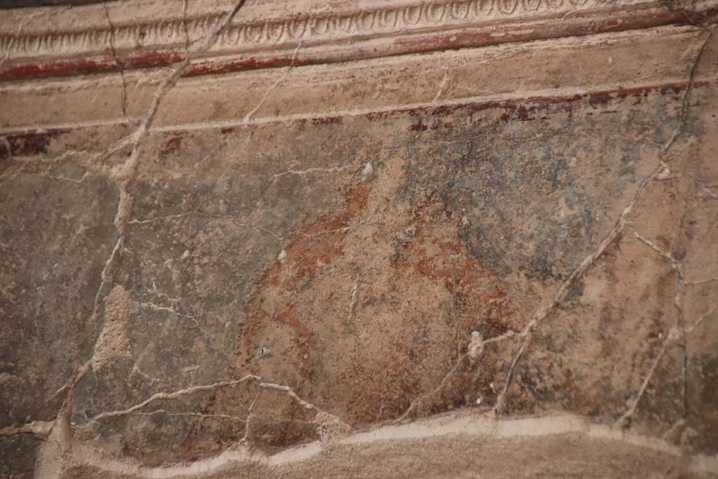VII.16.a Pompeii. October 2020. Room 1, detail from painting above window in east wall. Photo courtesy of Klaus Heese.