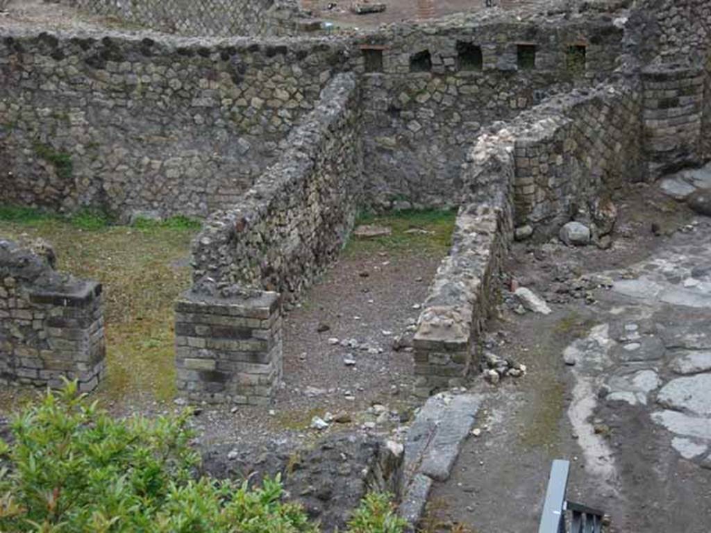 VII.16.a Pompeii. May 2010. Room in south-east corner of lower area.