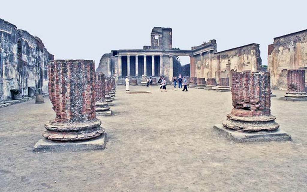 VIII.1 Pompeii. 2001. Basilica, looking west across main central room to the Tribunal.
Photo courtesy of Peters Woods.