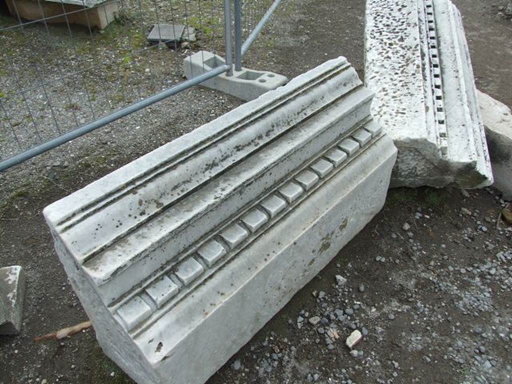 VIII.1.3 Pompeii. March 2009. Decorative marble block.