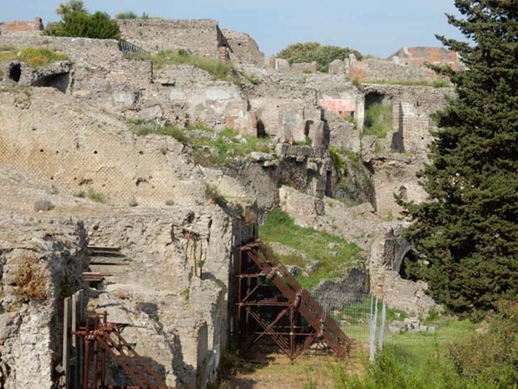 VIII.1.3 Pompeii. May 2015. Rear of Temple of Venus looking east towards VIII.1 and VIII.2 at lower level, from exit of site. Photo courtesy of Buzz Ferebee.
