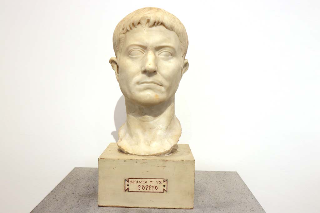 VIII.1.4 Pompeii. February 2021.
Marble bust of Poppeus, found in VI.16.7, photographed on display in Antiquarium. Photo courtesy of Fabien Bièvre-Perrin (CC BY-NC-SA).