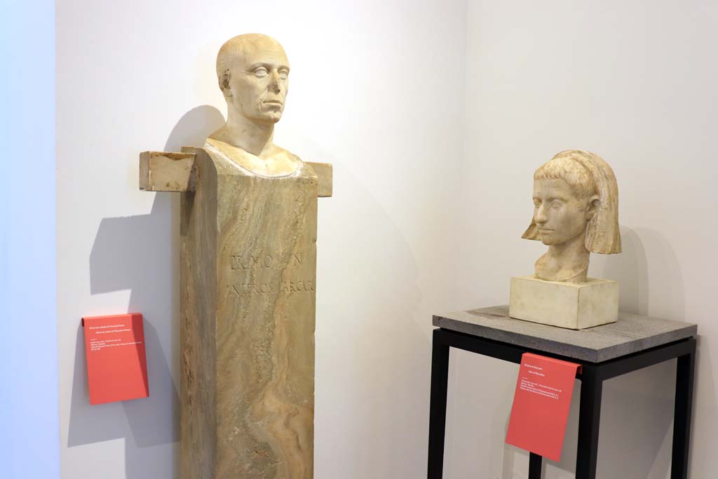 VIII.1.4 Pompeii Antiquarium. February 2021.
Herm of Vesonius Primus from VI.14.20, and Bust of Marcellus, found in debris under VIII.2.1 or Temple of Venus.
Photo courtesy of Fabien Bièvre-Perrin (CC BY-NC-SA).