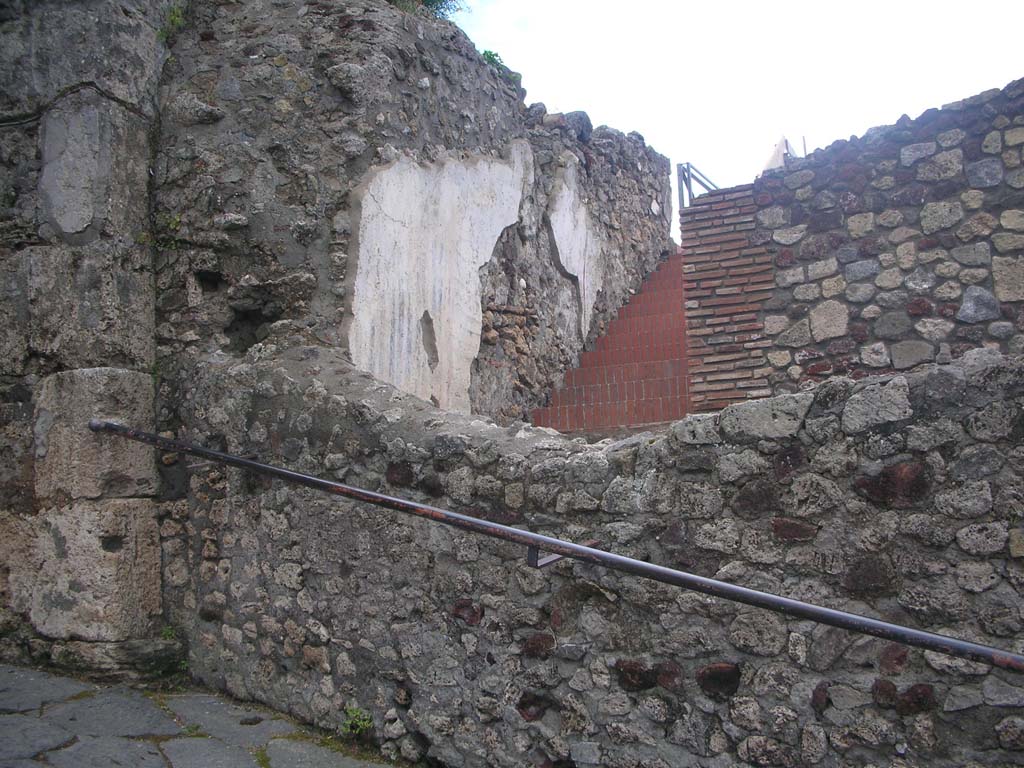 VIII.1.4 Pompeii Antiquarium/Porta Marina, Pompeii. May 2011.
Looking south on the west side of the gate towards steps up to Larario dei Pompeianisti. Photo courtesy of Ivo van der Graaff.