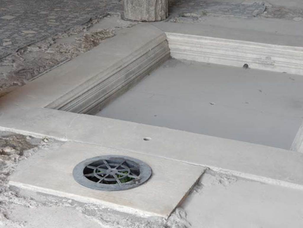 VIII.2.1 Pompeii. May 2018. Looking north-west across impluvium in atrium. Photo courtesy of Buzz Ferebee.
