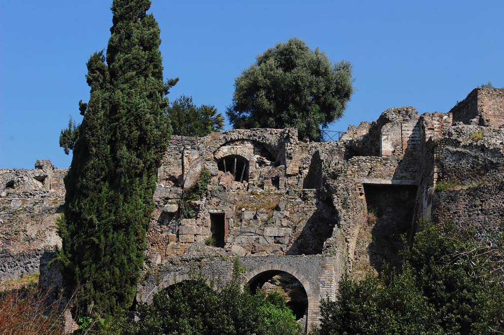 Rear of VIII.2.1 Pompeii. April 2011.
Looking north towards rear of Casa di Championnet I. Photo courtesy of Sandra Zanella.