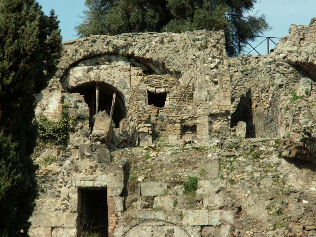 Rear of VIII.2.1 Pompeii. March 2009.
Looking north towards the room with a vaulted ceiling and an oven, on the floor below the south portico seen on the present top level.
Photo courtesy of Sandra Zanella.