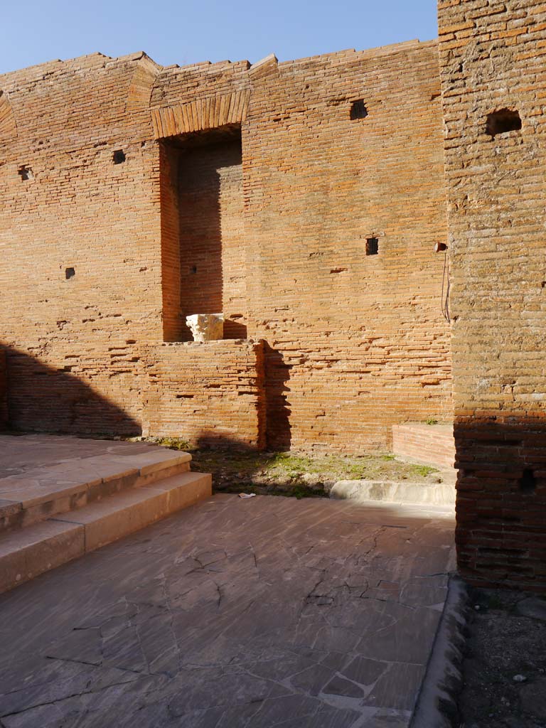 VIII.2.6 Pompeii. March 2019. Looking towards west wall at north end.
Foto Anne Kleineberg, ERC Grant 681269 DÉCOR.
