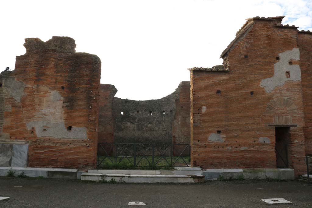 VIII.2.10 Pompeii. December 2018. Looking south through entrance doorway on south side of Forum. Photo courtesy of Aude Durand.