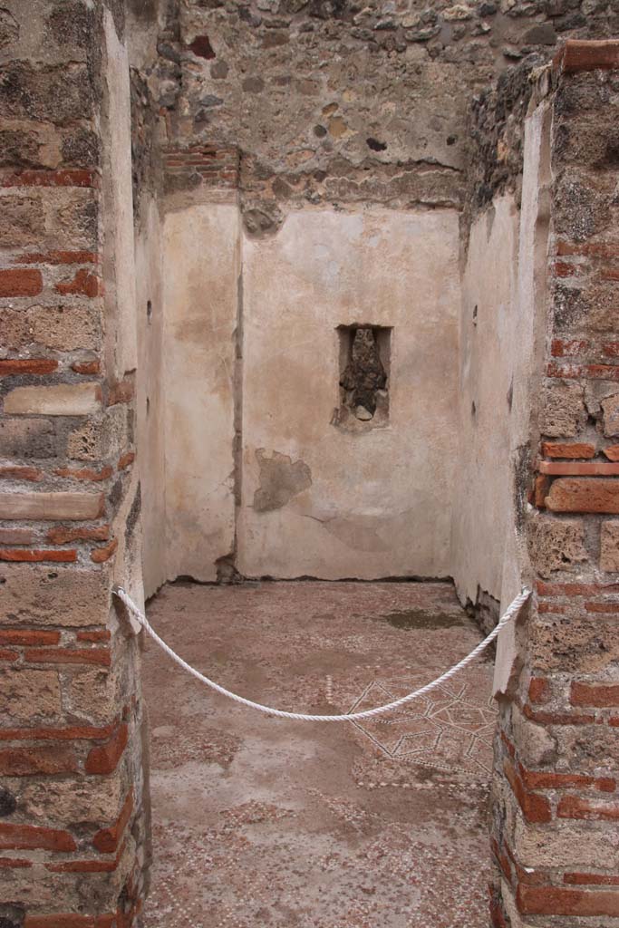 VIII.2.13 Pompeii. October 2020.
Looking north through doorway to room on north side of atrium, next to triclinium.
Photo courtesy of Klaus Heese.