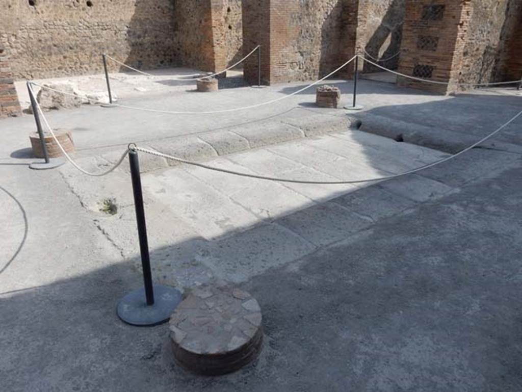 VIII.2.14 Pompeii. May 2017. Looking north-east across atrium towards rooms on north side. Photo courtesy of Buzz Ferebee.