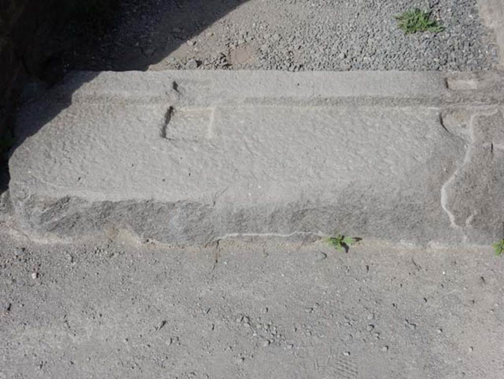 VIII.2.14 Pompeii. May 2017. Threshold to passageway leading to kitchen area, in north-west corner of atrium. Photo courtesy of Buzz Ferebee.