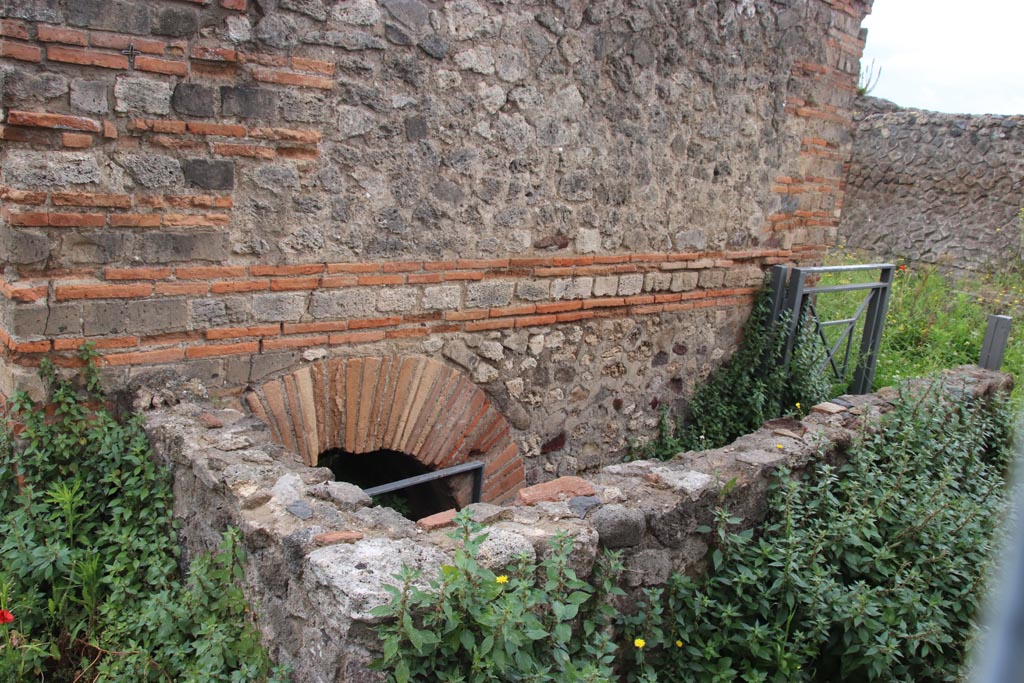 VIII.2.21 Pompeii. May 2024. Steps to lower floors. Photo courtesy of Klaus Heese.