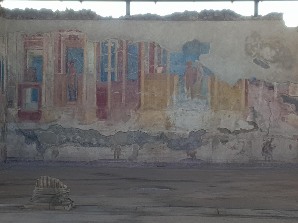 VIII.2.23 Pompeii. October 2022.
Looking towards south wall of area entered directly from entrance corridor. Photo courtesy of Klaus Heese.