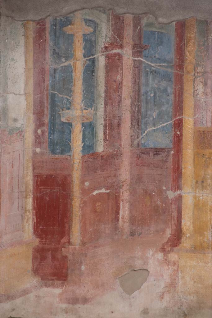VIII.2.23 Pompeii. October 2020. Detail of painted candelabra in centre of south wall.
Photo courtesy of Klaus Heese.