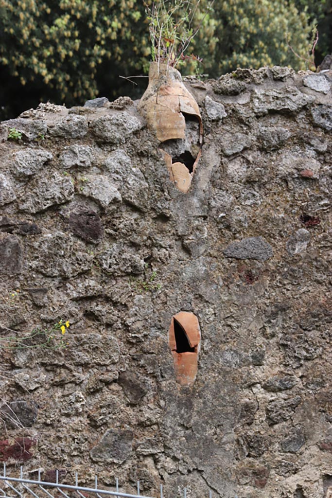 VIII.2.38 Pompeii. May 2024.
Looking towards upper east wall from entrance doorway. Photo courtesy of Klaus Heese.