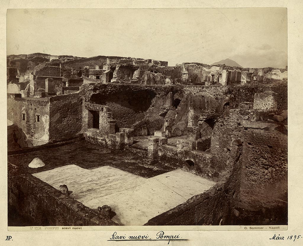 VIII.2.39 Pompeii. March 1895. Photo by Giorgio Sommer no 1270, Pompei Scavi Nuovi.
Looking west across the rear of the house. Photo courtesy of Rick Bauer.