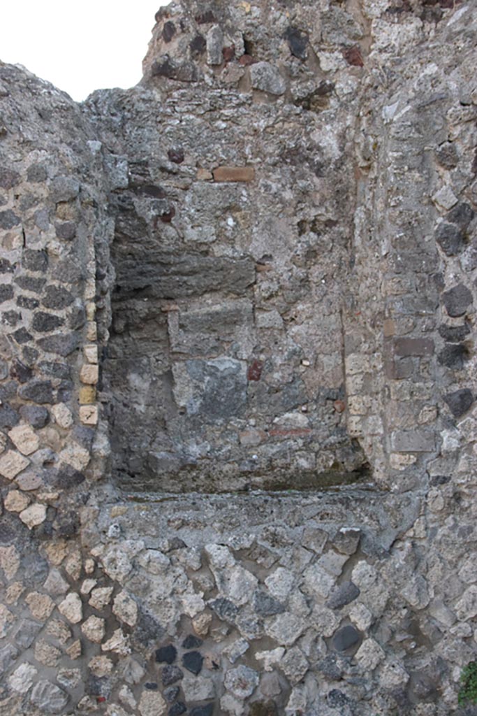VIII.3.1 Pompeii. October 2022.
Detail of niche from east wall in south-east corner. Photo courtesy of Klaus Heese.