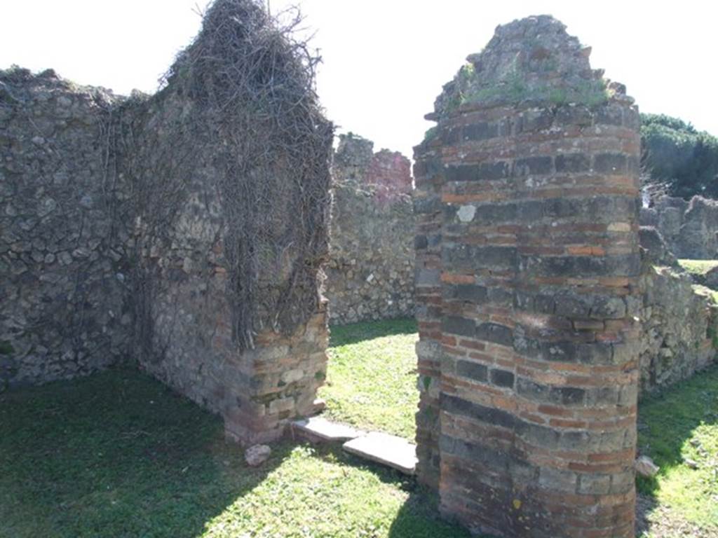 VIII.3.4 Pompeii. March 2009. Doorway in south wall of Ala, to Room 4, Triclinium