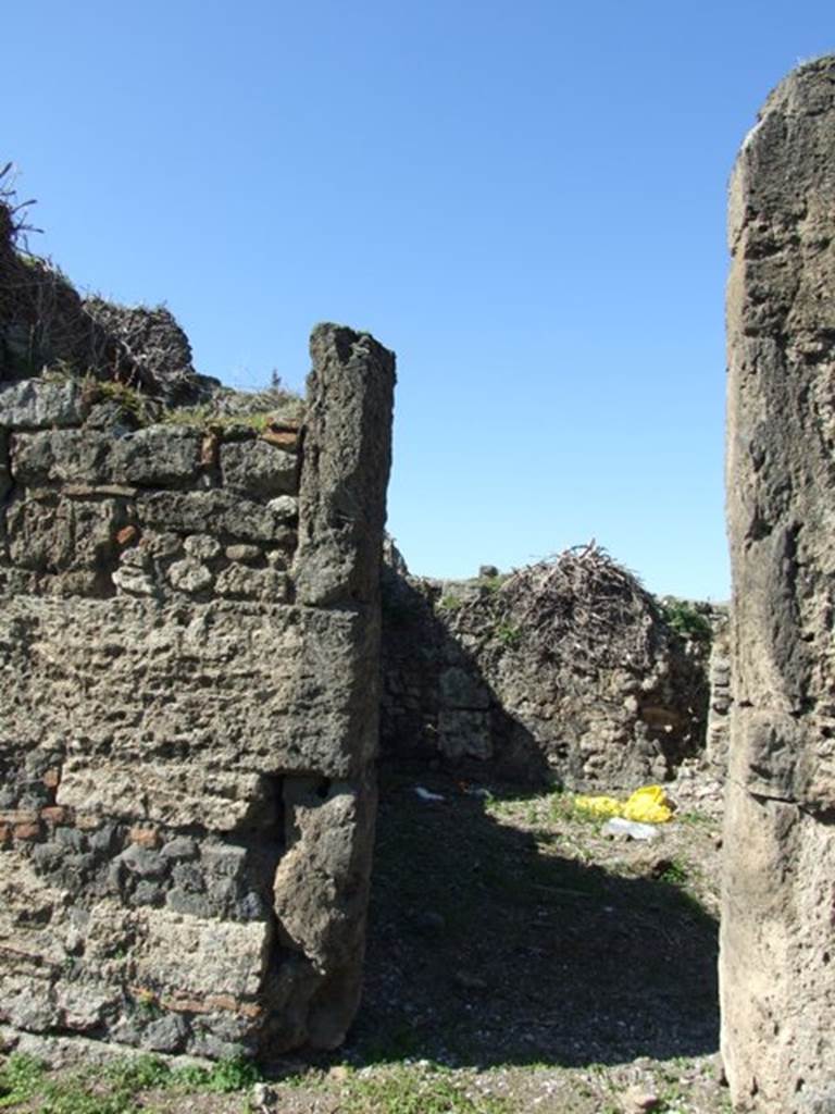 VIII.3.4 Pompeii. March 2009. Doorway to Room 7. Oecus.