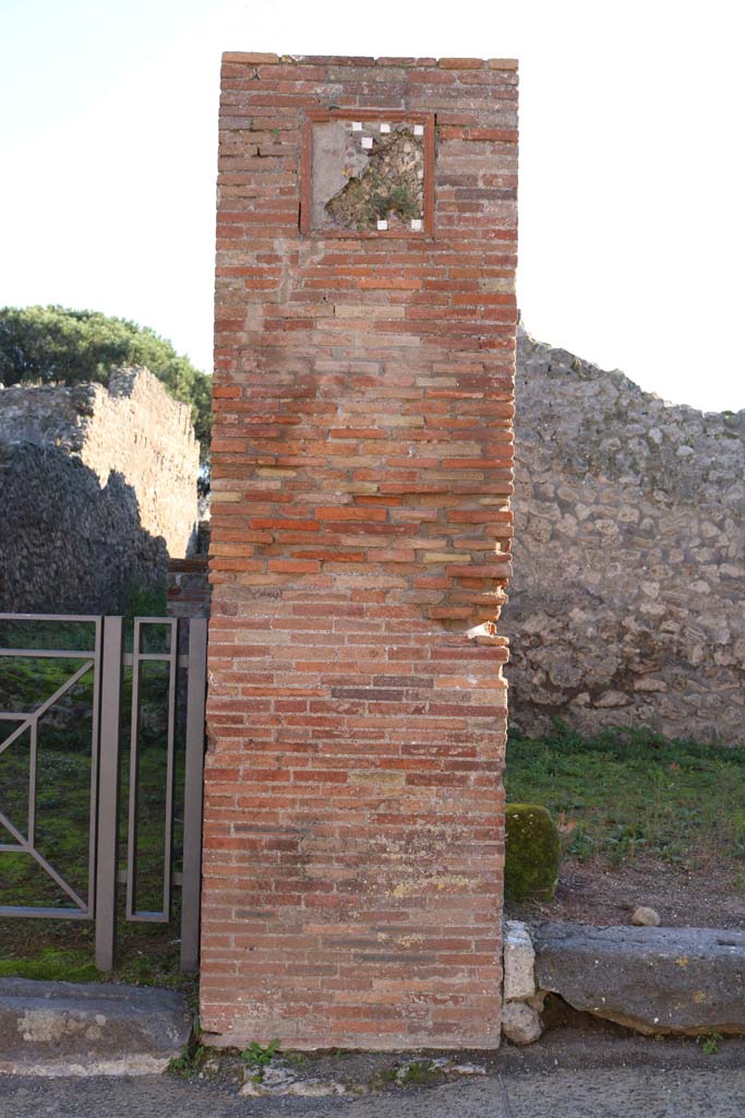 VIII.3.6 Pompeii, on left, and VIII.3.5, on right. December 2018.
Pilaster between doorways. Photo courtesy of Aude Durand.