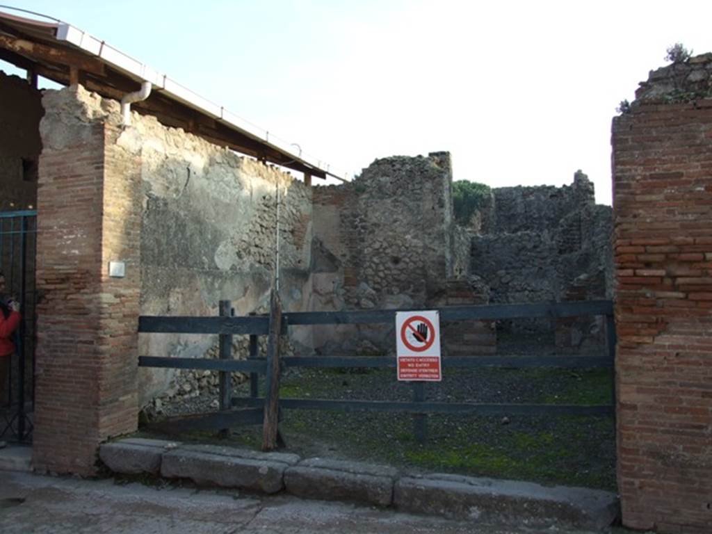 VIII.3.7 Pompeii. Shop. December 2007. Entrance.