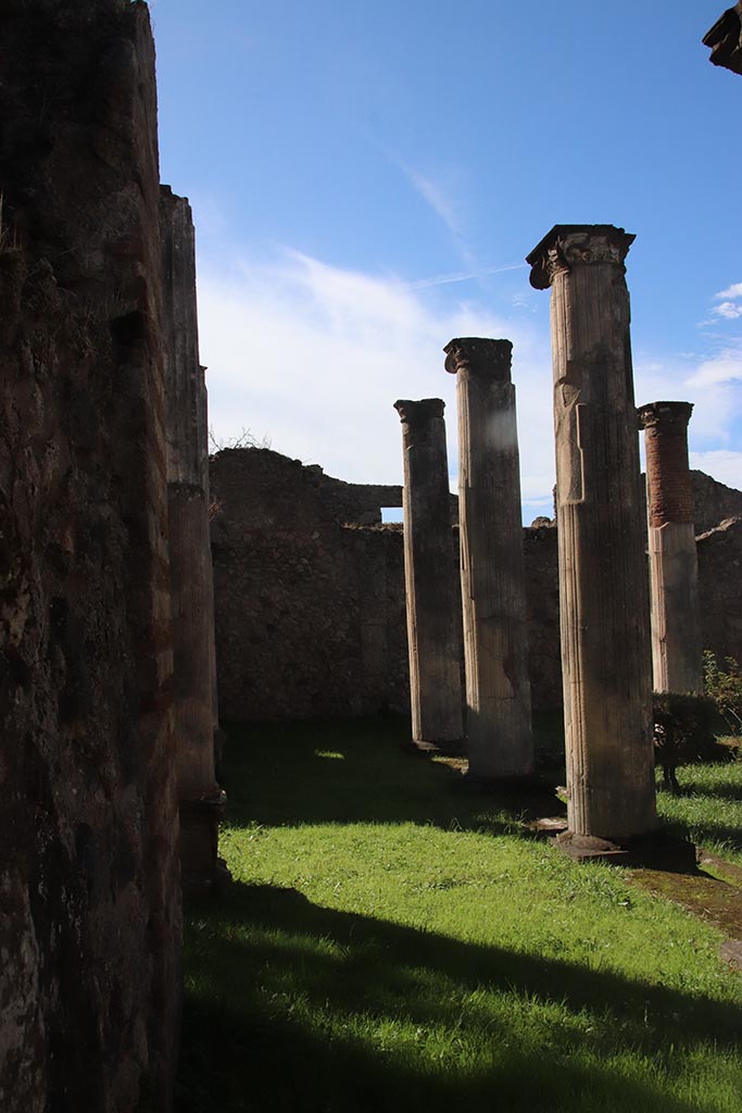 VIII.3.8 Pompeii. October 2024. Looking west along south portico. Photo courtesy of Klaus Heese.