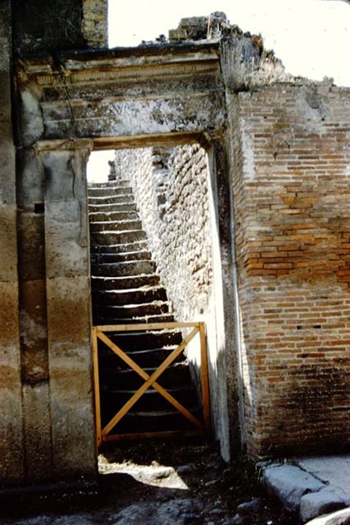VIII.3.10 Pompeii. 1961. Entrance to the steps to the upper floor. Photo by Stanley A. Jashemski.
Source: The Wilhelmina and Stanley A. Jashemski archive in the University of Maryland Library, Special Collections (See collection page) and made available under the Creative Commons Attribution-Non Commercial License v.4. See Licence and use details.
J61f0794