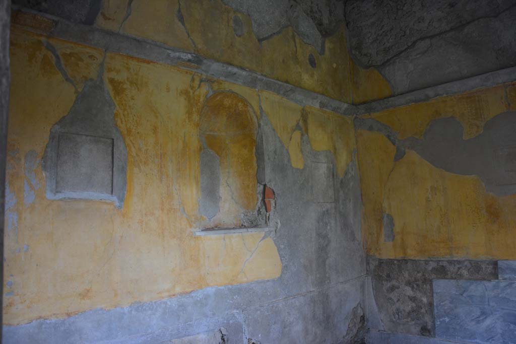VIII.3.14 Pompeii. March 2019. Looking along south wall towards south-west corner of cubiculum.
Foto Annette Haug, ERC Grant 681269 DÉCOR.