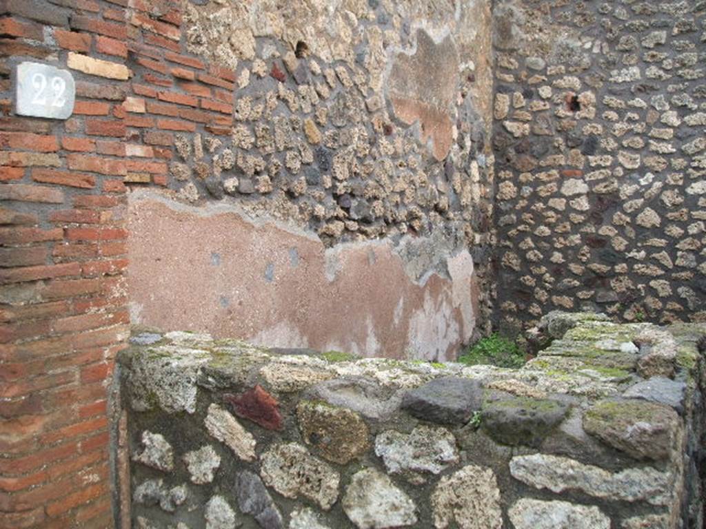 VIII.3.22 Pompeii. December 2004. North wall and counter.